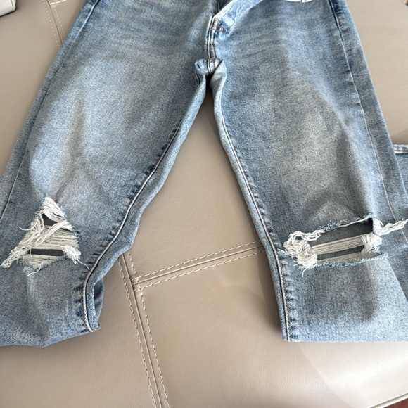 Levi's Light Blue Straight Leg Jeans - Picture 5 of 6